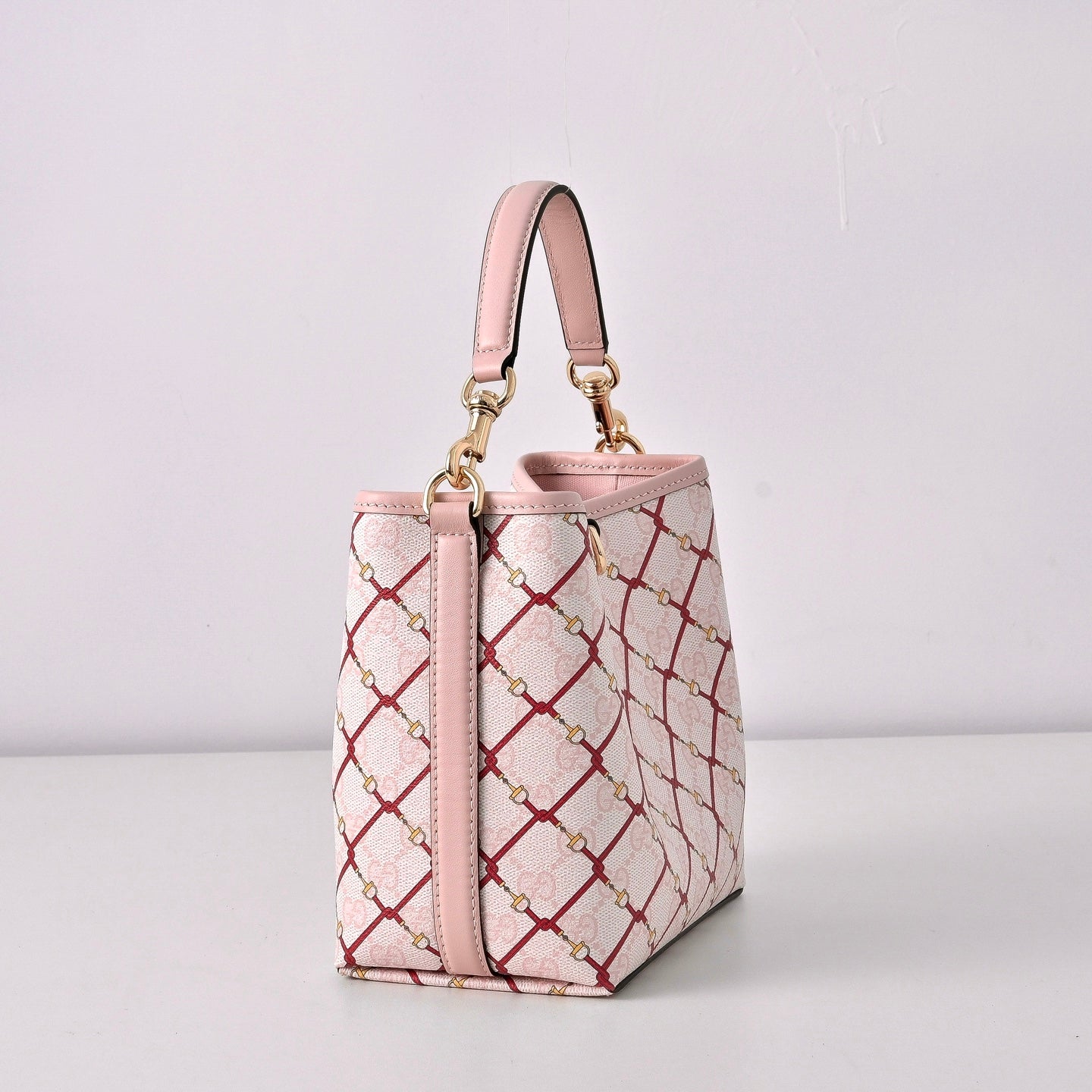 Gucci GG Emblem Bucket Bag – 815118