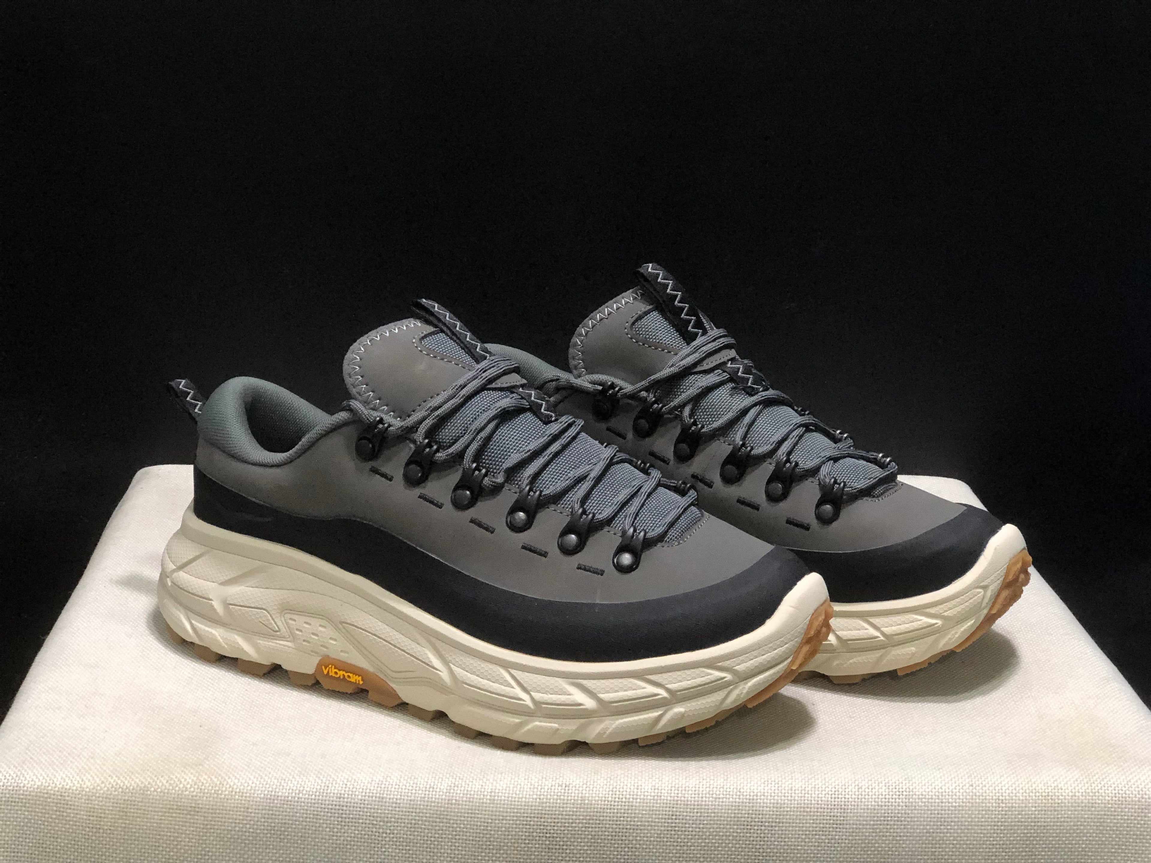 HOKA ONE ONE Tor Summit
