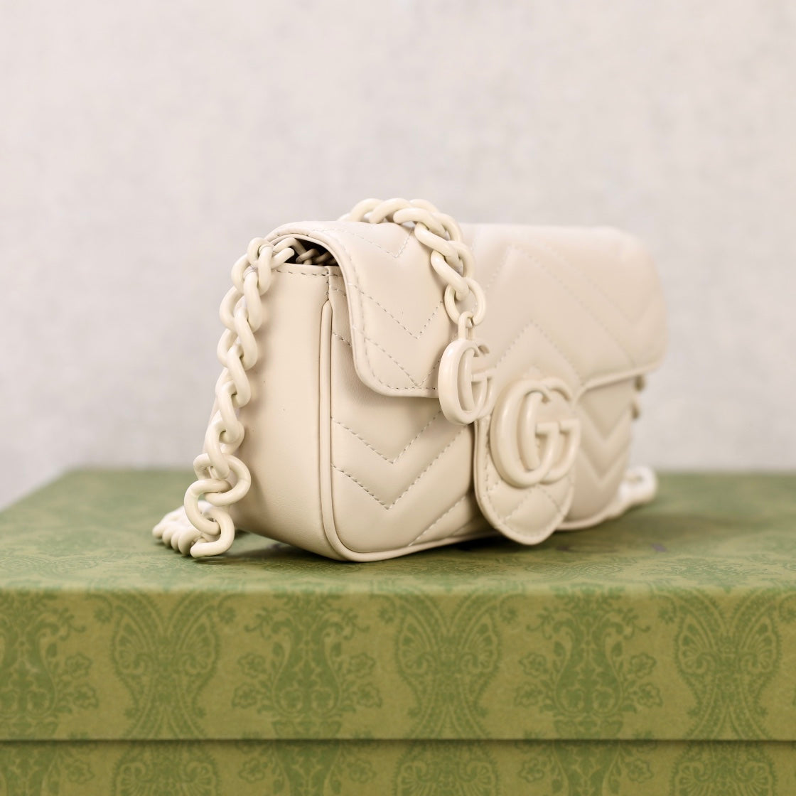 Gucci GG Marmont Macaron Nano Shoulder Bag – 699757