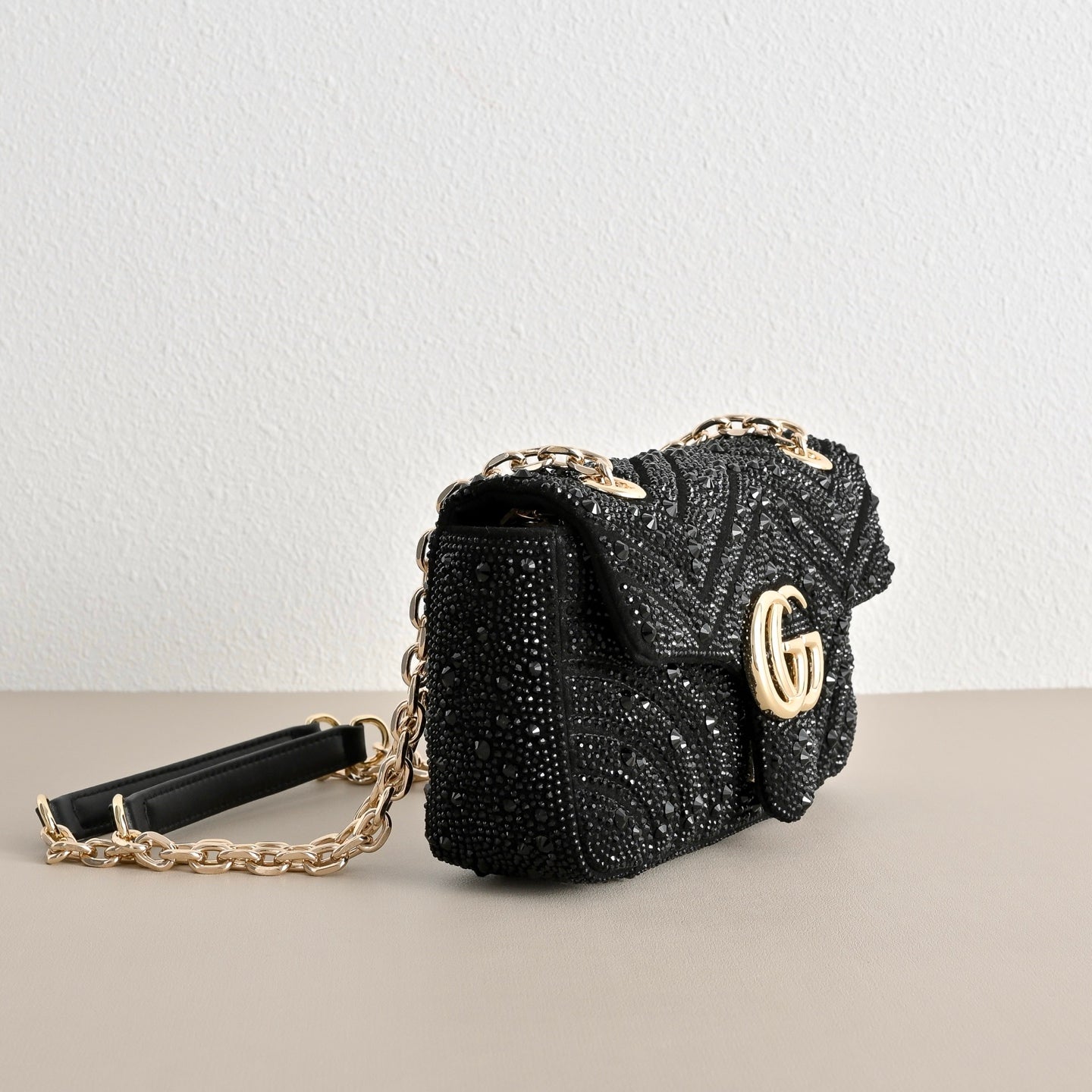 Gucci GG Marmont Crystal Shoulder Bag – 837280