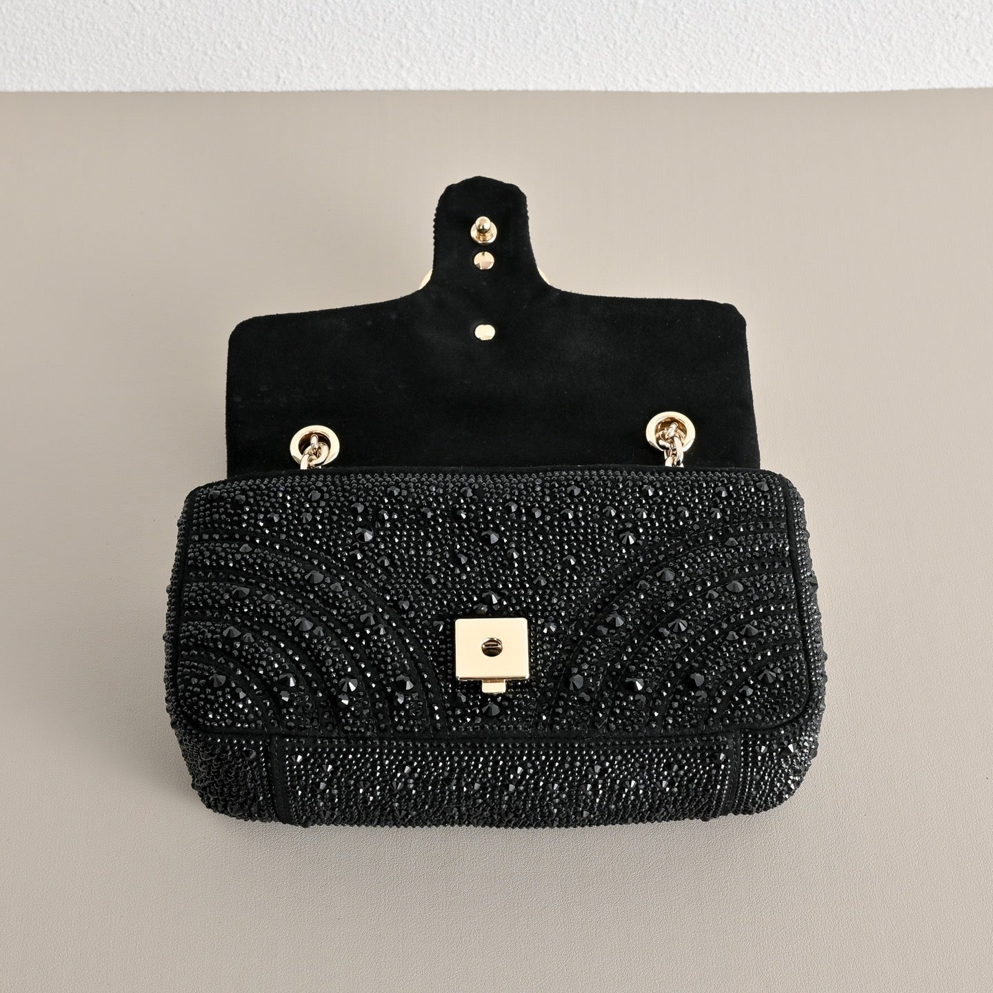 Gucci GG Marmont Crystal Shoulder Bag – 837280