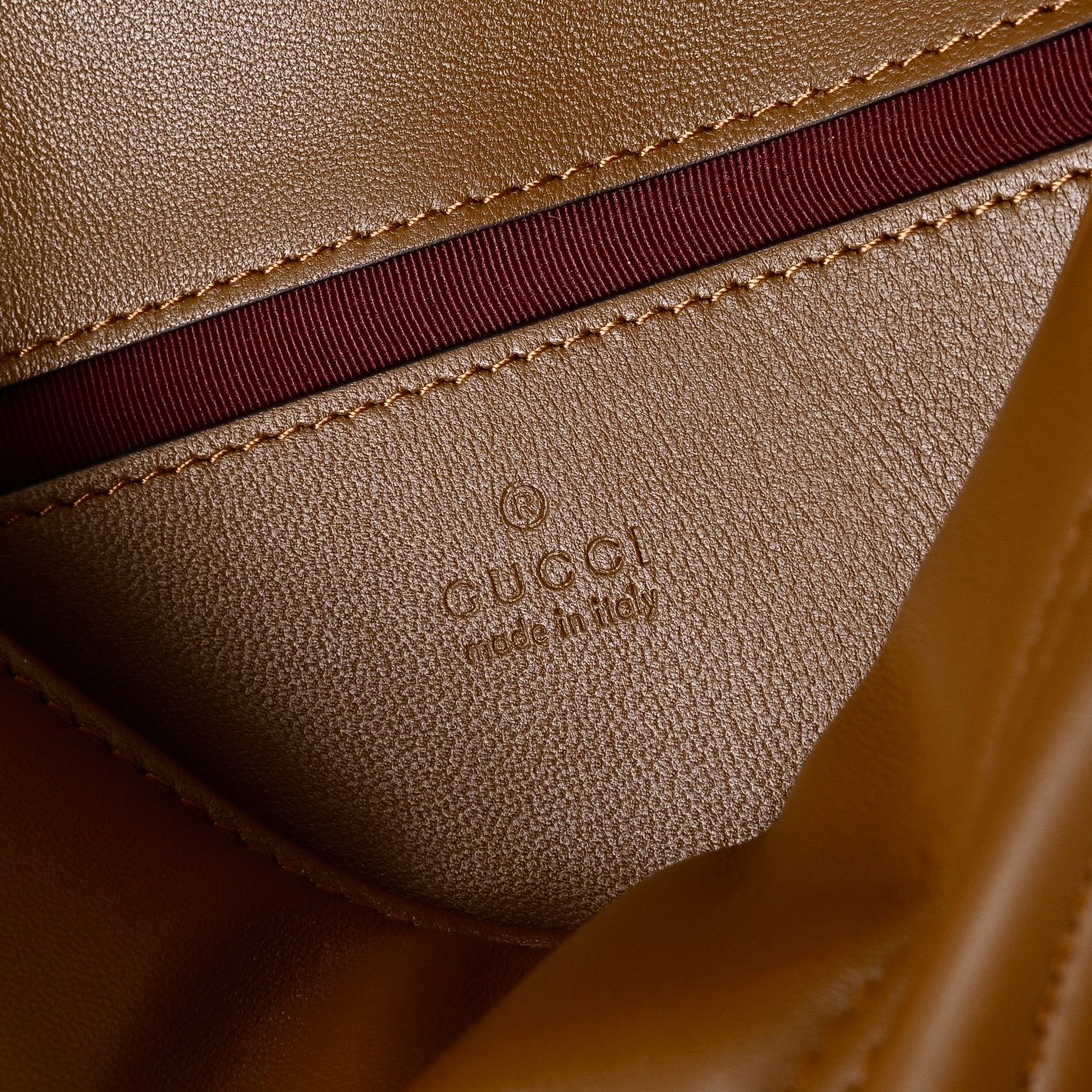 Gucci GG Marmont Crystal Shoulder Bag – 837280