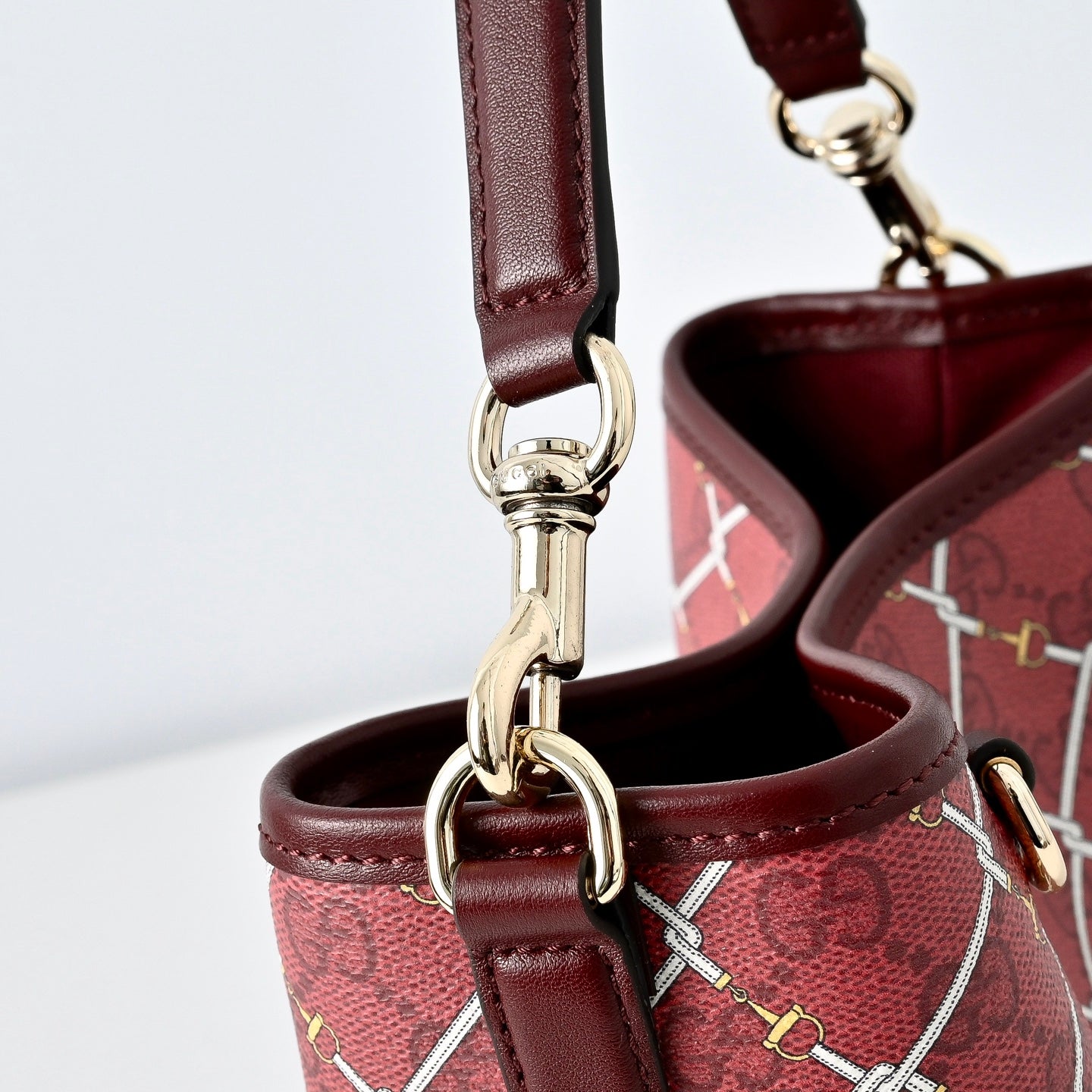 Gucci GG Emblem Bucket Bag – 815118