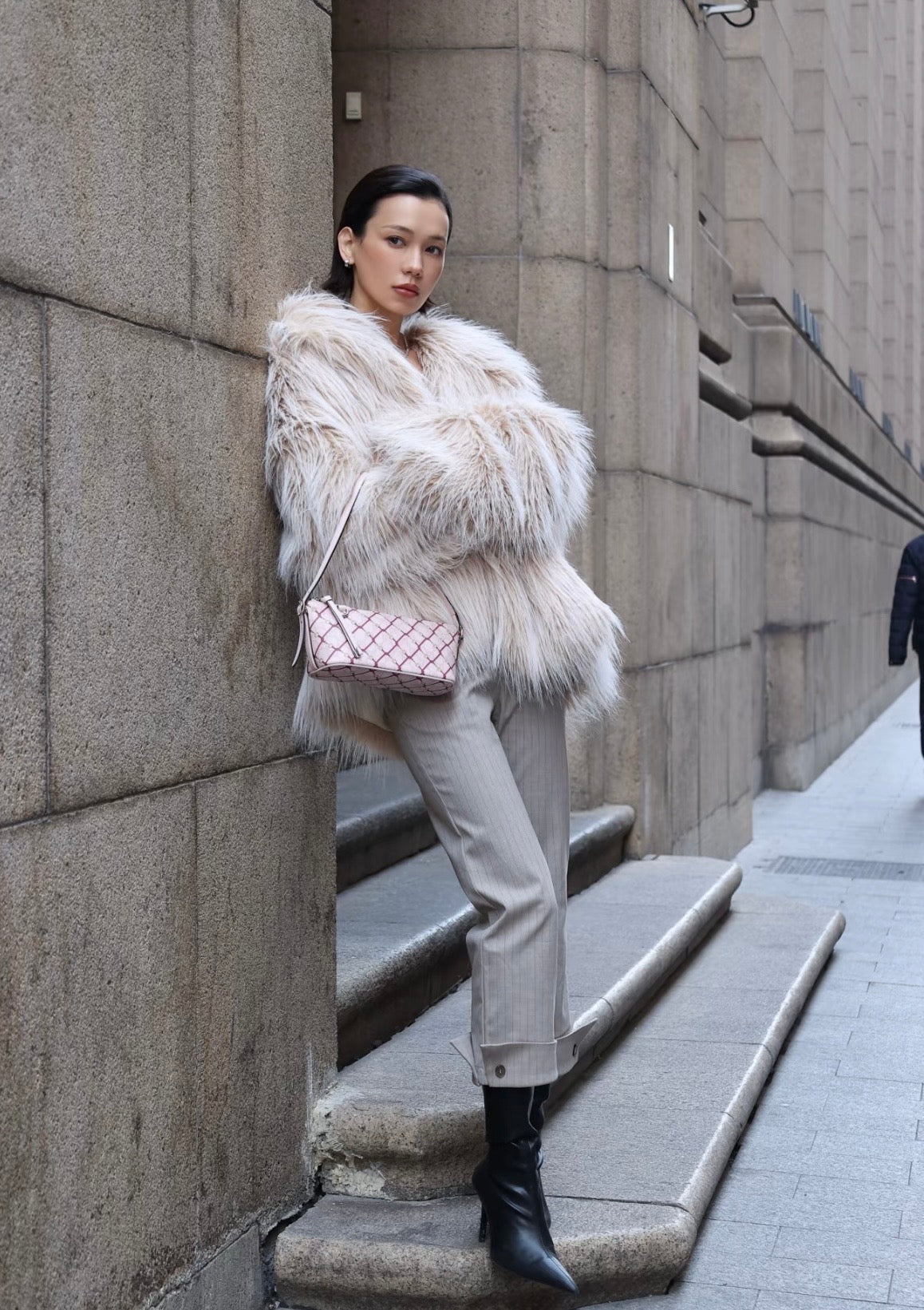 Gucci GG Emblem New Year Limited Shoulder Bag – 847450