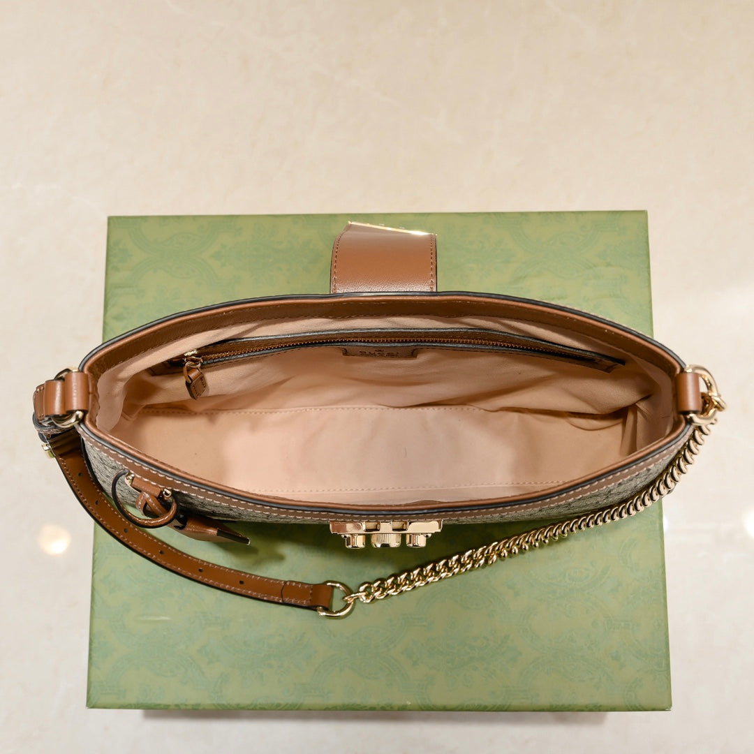 Gucci GG Padlock Shoulder Bag – 795113