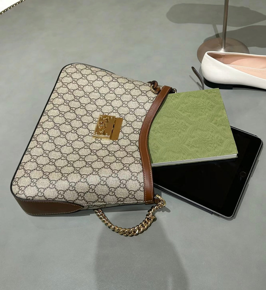 Gucci GG Padlock Shoulder Bag – 795113