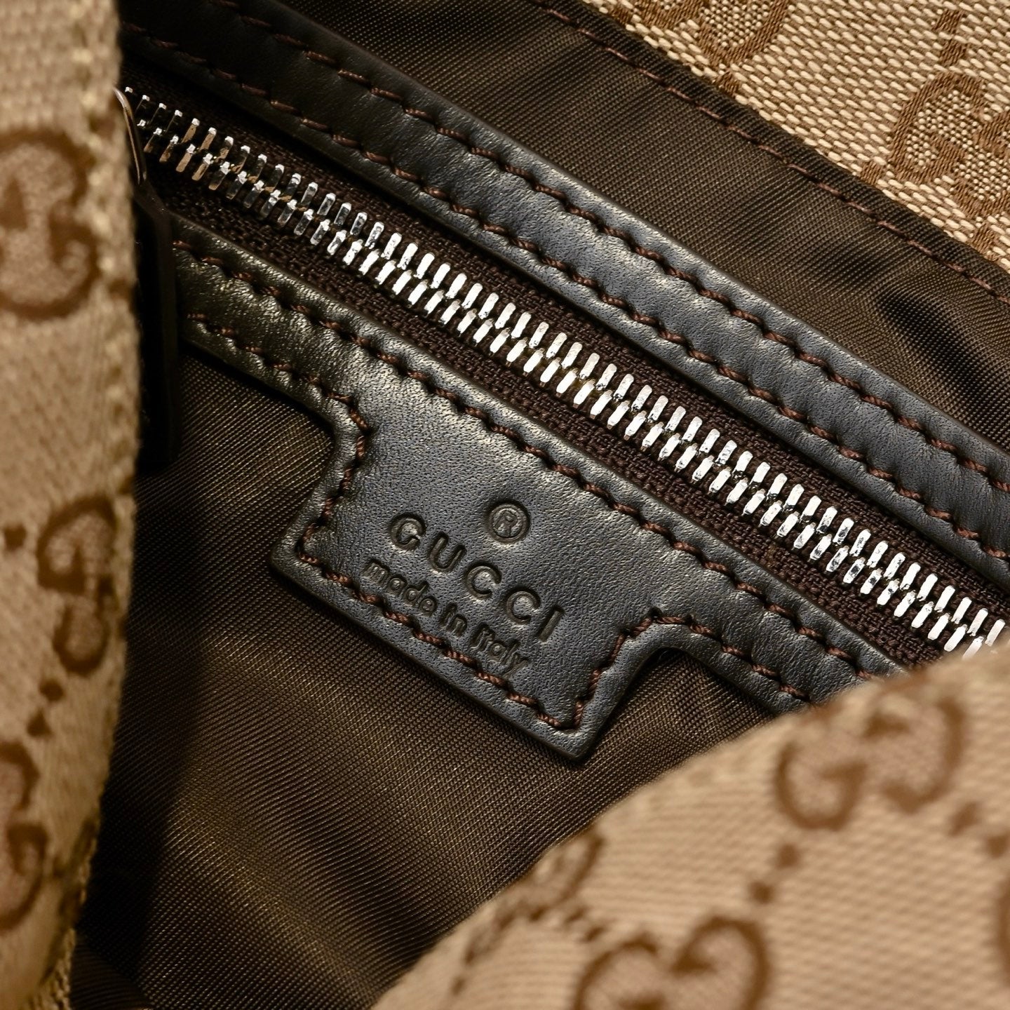 Gucci GG Canvas Small Top Handle Crossbody Bag – 821617