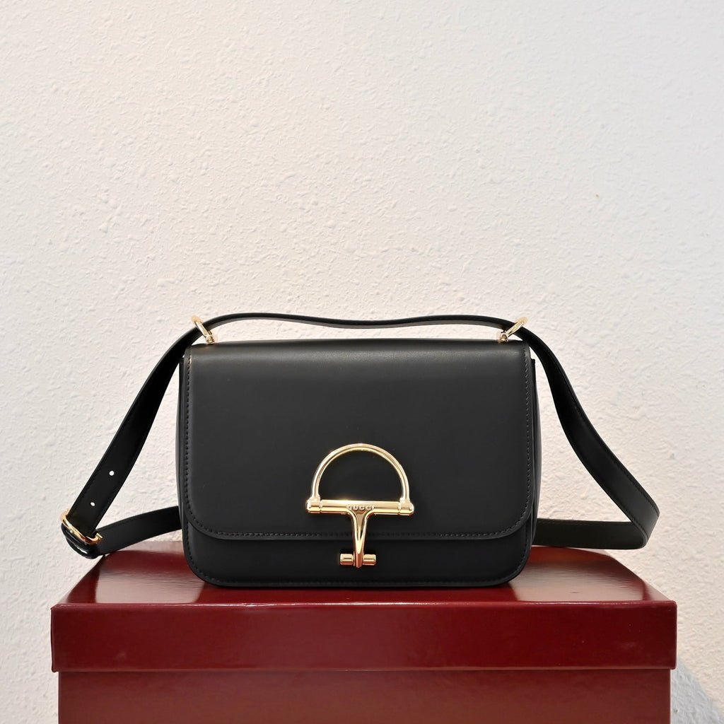 Gucci Sienna Shoulder Bag – 846705